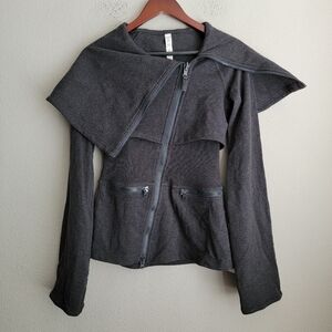 Lululemon Over the Top Jacket size 4 NWT
